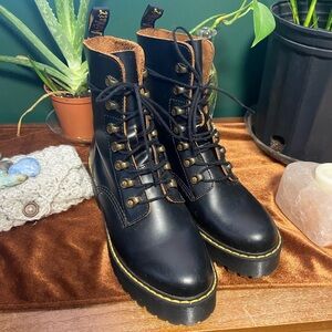 Doc Marten Leona Boots